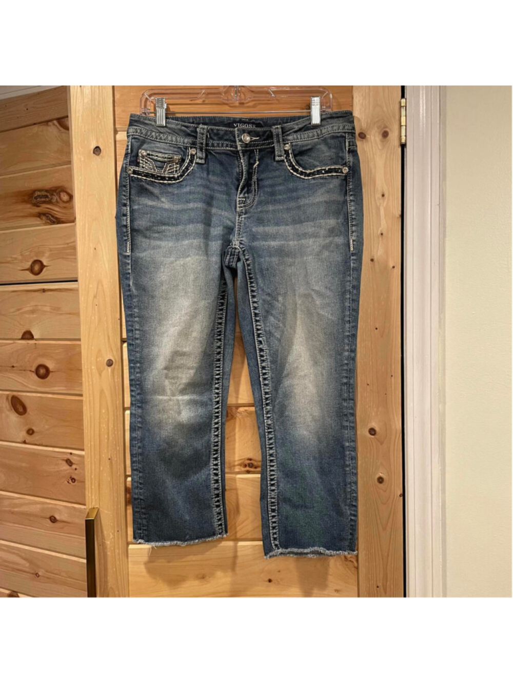 Vigoss Women's Cropped Jeans